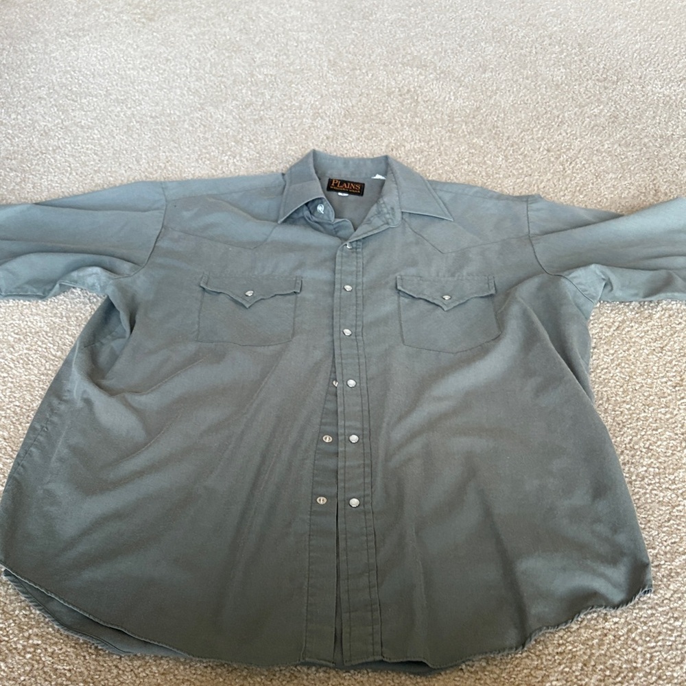 Classic Men's Gray Button Down Shirt